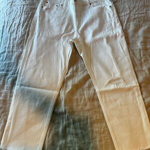 Gap Women’s Cheeky Straight High Rise White Distressed Jeans